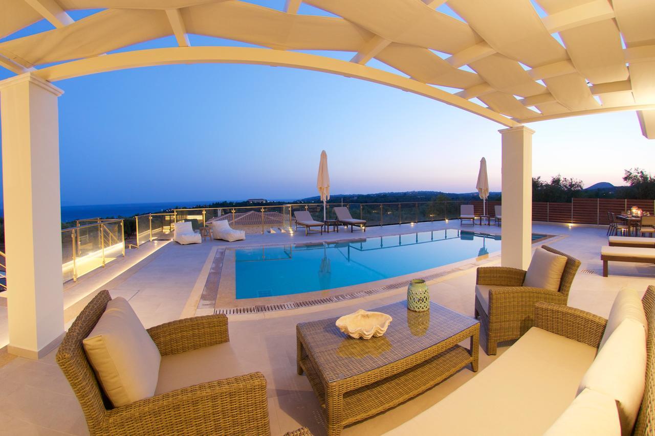 Villa Ion Pangea Villas トラペザキ エクステリア 写真